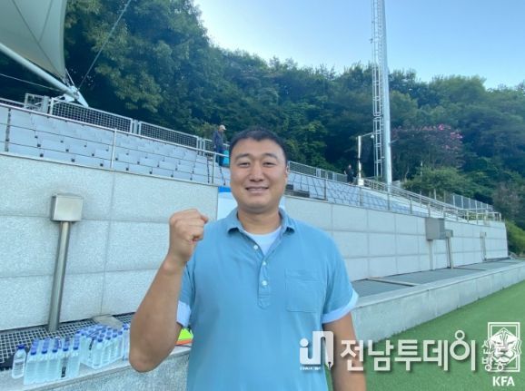 서울스파르탄즈 김기중 감독.