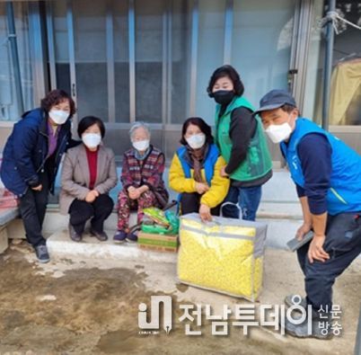 장흥 관산읍, 홀몸 어르신 가정방문 ‘따뜻한 위로’