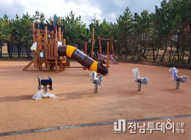 김녕 해수욕장 관광지 어린이 놀이시설