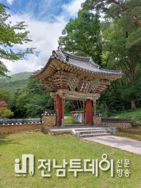 구례 천은사 일주문 보물 지정
