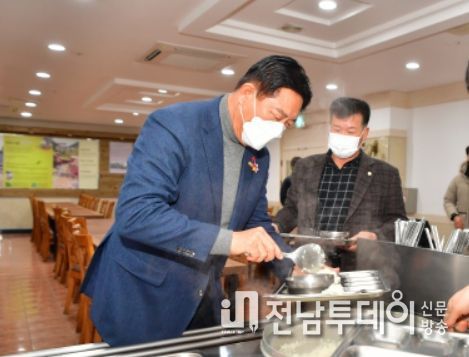 ‘탁월한 밥맛’ 장성군 브랜드 쌀, 소비자 입맛 사로잡았다