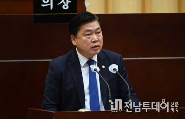 서구의회 전승일 의원이 제309회 임시회 제1차 본회의에서 5분자유발언을 하고 있다. (사진 = 전승일 의원 제공)