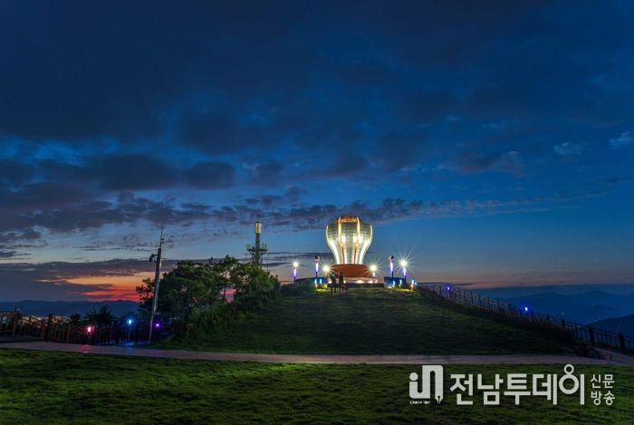 검은 토끼해 정월 대보름달 광양에서 맞아요