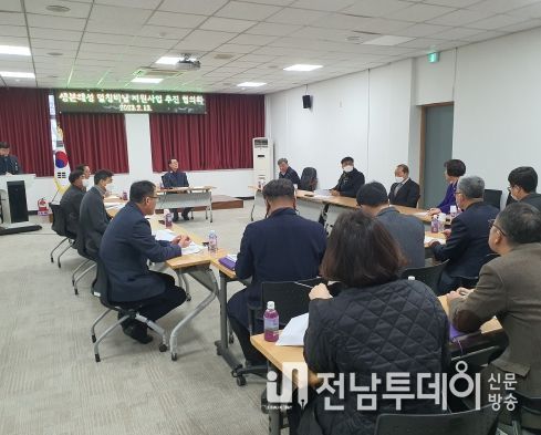 신안군, 밭에서 분해되는 생분해성 멀칭비닐 지원 전면 확대