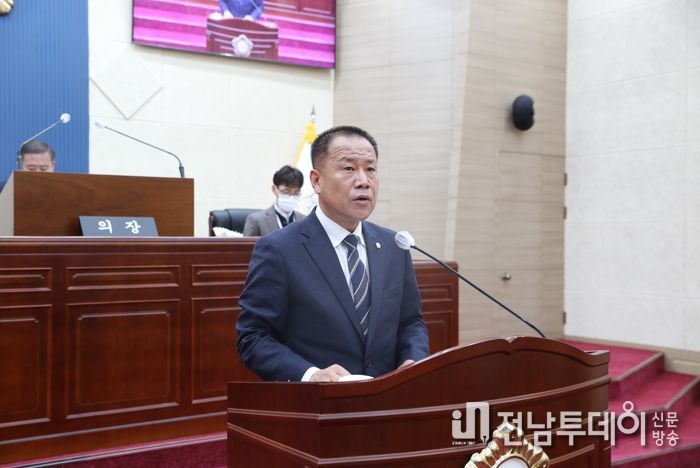 ‘완도에도 공공예식장 서비스를 실시합시다’
