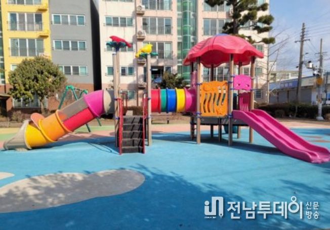 여명어린이공원 무장애통합놀이터