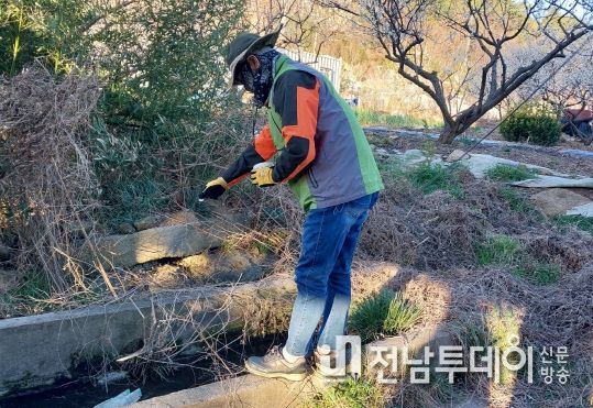 광양시, 해빙기 방역소독 일제 실시