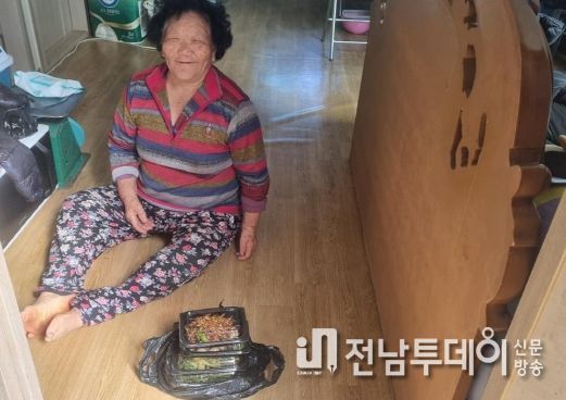 장흥 회진면 지역사회보장협의체, 정성 가득 반찬배달