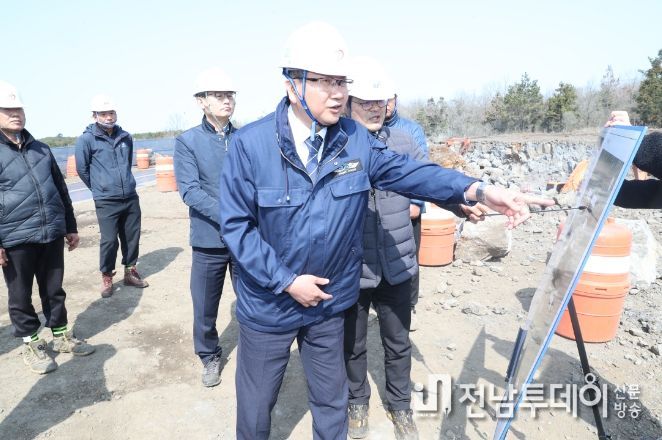 덕천지구 배수개선사업 현장 방문한 강병삼 제주시장