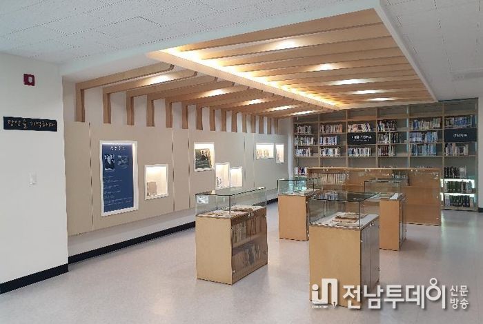 광양중앙도서관, 지역 자료 전시 ‘광양을 기억하다’ 운영