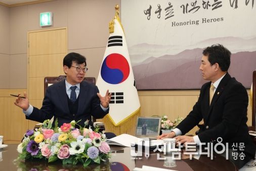 김성 장흥군수, ‘국립 전남호국원 유치’ 국가보훈처 방문
