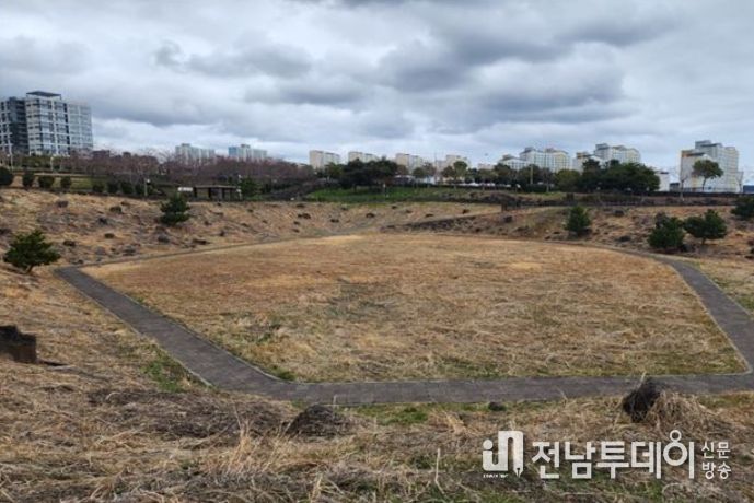 숨골공원 어싱광장 조성