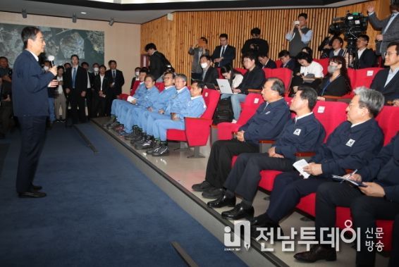 한덕수 국무총리, 광양 국가산단 동호안 방문