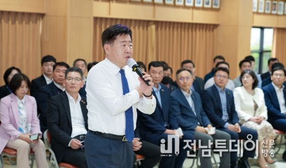 24일 조합장 및 농협 직원 대상 농협 제주지역본부 초청 특별강연