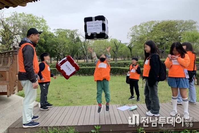 ‘초등학생도 광양예술창고에서 놀아요’ 예술창고 탐험대 개최