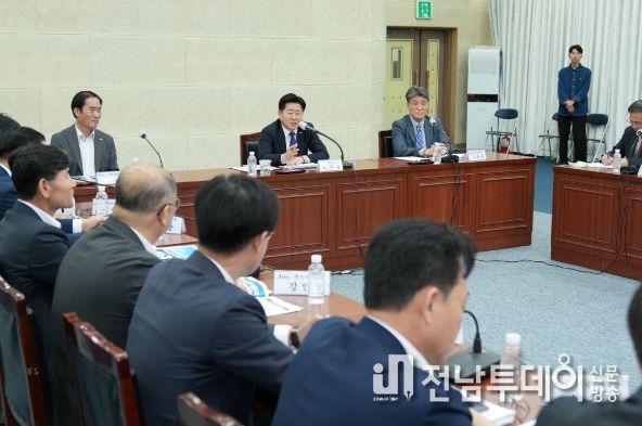 제주도, 제18회 제주포럼 내실화에 준비 만전
