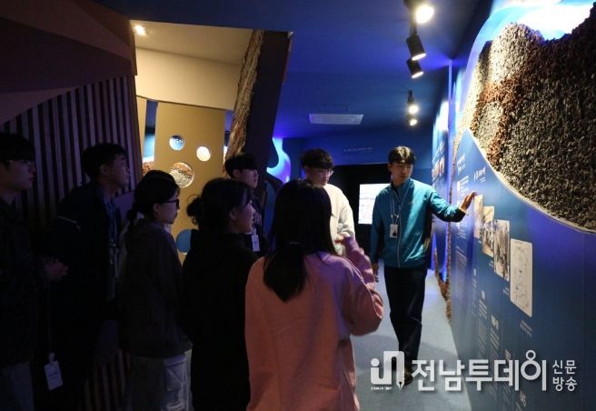 ‘지구를 지키는 작지만 확실한 행동’세계시민 프로젝트