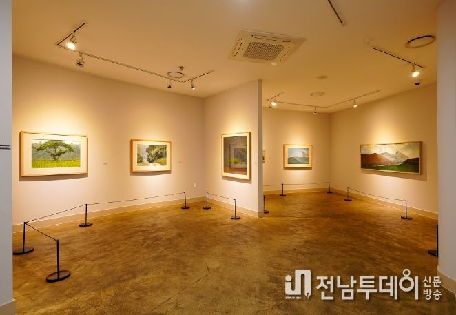 이옥문 작가 작품 전시실
