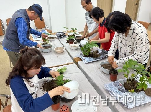 구례군, 야생화 생활원예 교육 개강