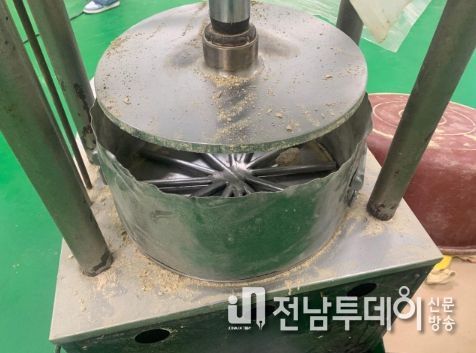 제주자치경찰단, 인체 유해한 부정식품 판매 무등록 식품업체 적발