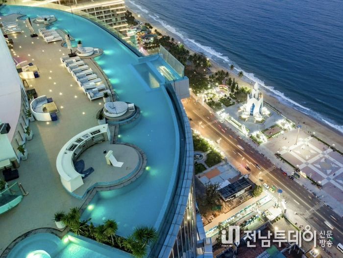 (주)루프탑인클럽, 제이뷰호텔