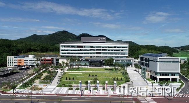 고흥군, 마늘 재해·수입 보장보험 가입으로 재해 대비하세요.