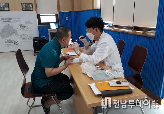 목포시가 발달장애인을 위해 찾아가는 보건서비스를 제공한다.