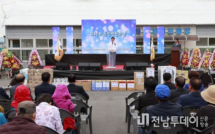 김철우 보성군수 가 축사를 하고 있다.