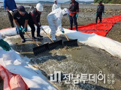 완도해경, 유관기관과 해안방제 합동훈련 나서