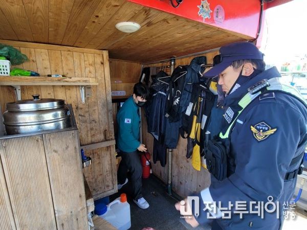 완도해경, 낚시어선 인화물질 등 화재위험 요소 집중 단속 나서