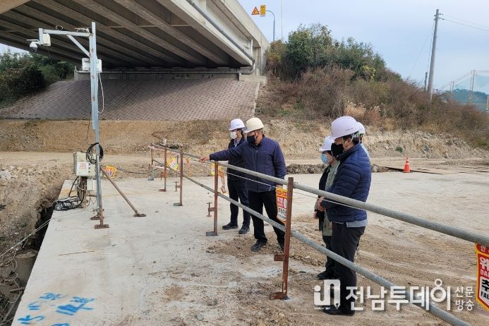 목포시가 하반기 중대재해 예방 의무이행 안전점검을 진행해 시민들의 안전을 도모한다. / 목포시 제공