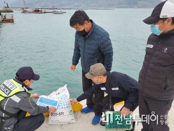 완도해경, 선박시설 빙판 안전사고 예방을 위해 발 벗고 나서...