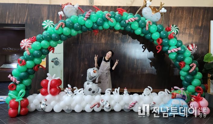 크리스마스에는 해남공룡박물관에서 산타가 되어 보세요