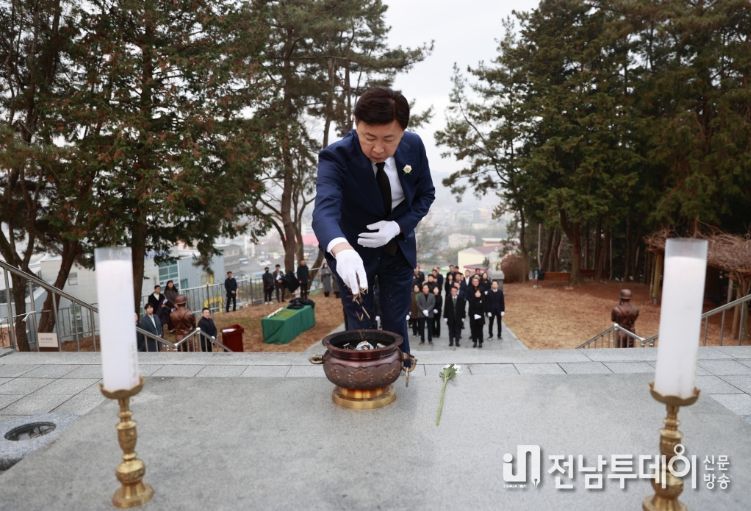 보성군, 신년 현충탑 참배로 희망찬 군정 시작
