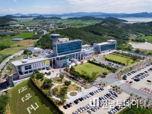 신안군, ‘신안1004몰’설맞이 할인 기획전 개최