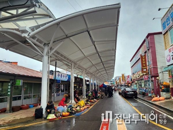 장흥토요시장, 비가림·도시가스 사업 준공 ‘새단장’
