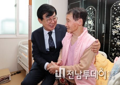‘의향 장흥’ 독립유공자 가족 위문방문