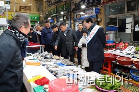 장흥군, 설 명절 앞두고 ‘토요시장 장보기’ 행사 개최