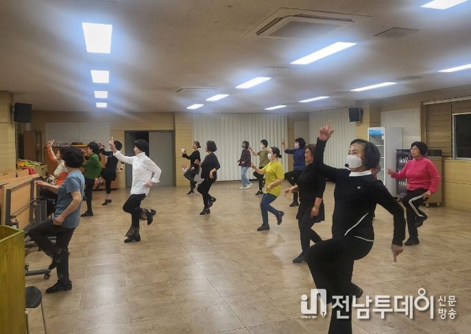신흥2리 라인댄스동아리