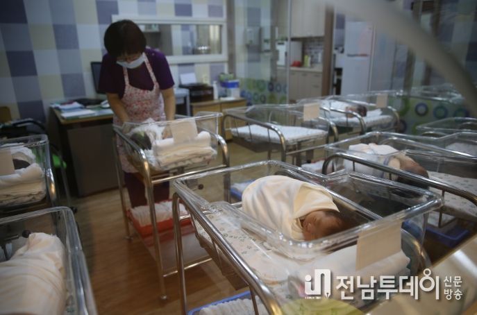 해남군, 올해부터 가정 산후조리 산모에게도 50만원 지원