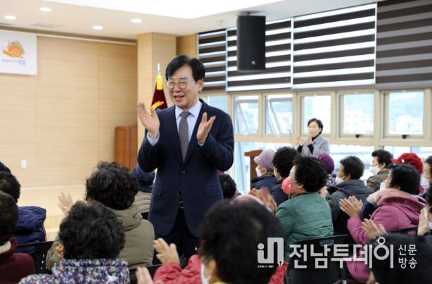 장흥 토요시장의 인심 ‘어머니텃밭’ 새출발
