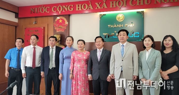 아세안 신규도시 교류 확대 위한 투득시 방문