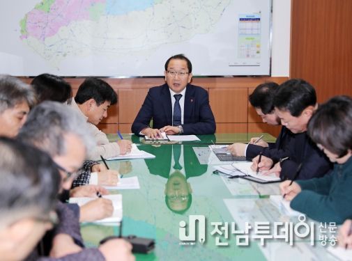 강병삼 제주시장, 자치사무에 대한 공직자 역량강화 교육 추진 주문
