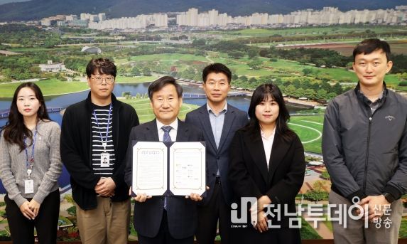 일회용품 사용 저감 등 문화 확산 업무협약 사진