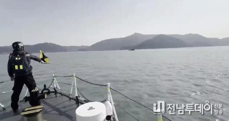 완도해경, 해양안전을 위협하는 무면허 양식장 설치자 22명 무더기 검거