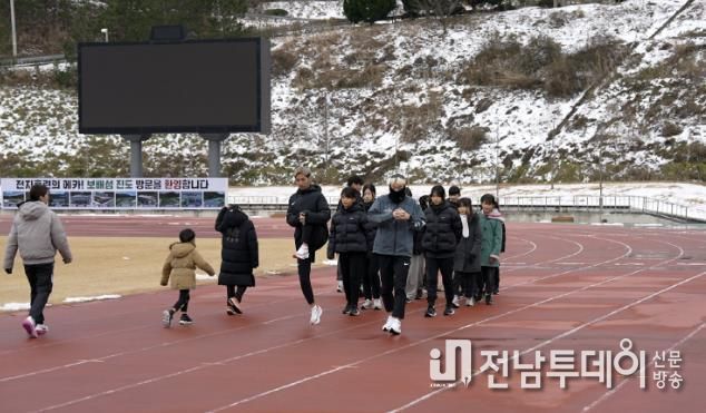 진도군, 동계 전지 훈련팀 유치로 스포츠 마케팅 성과