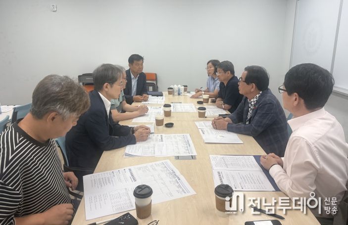 전남교육청, ‘역사 왜곡(의심) 도서 자문단 1차 회의 개최’