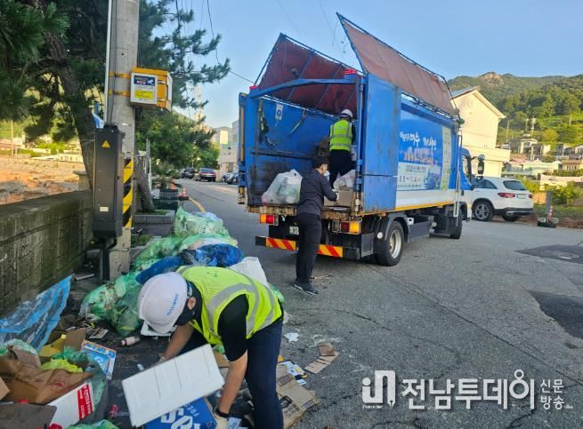 생활 쓰레기 수거 사진 1장