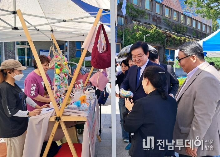 지난 9월 북구청 광장에서 열린 소소마켓 행사사진