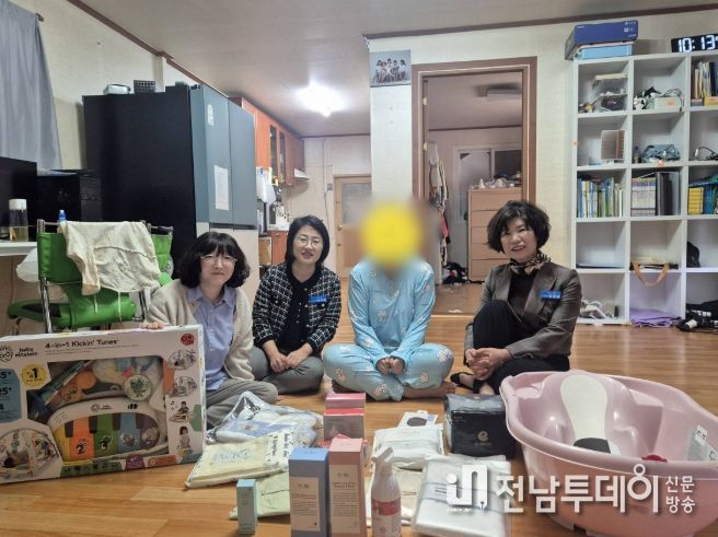 일곱째 출산가정에 출산용품 지원